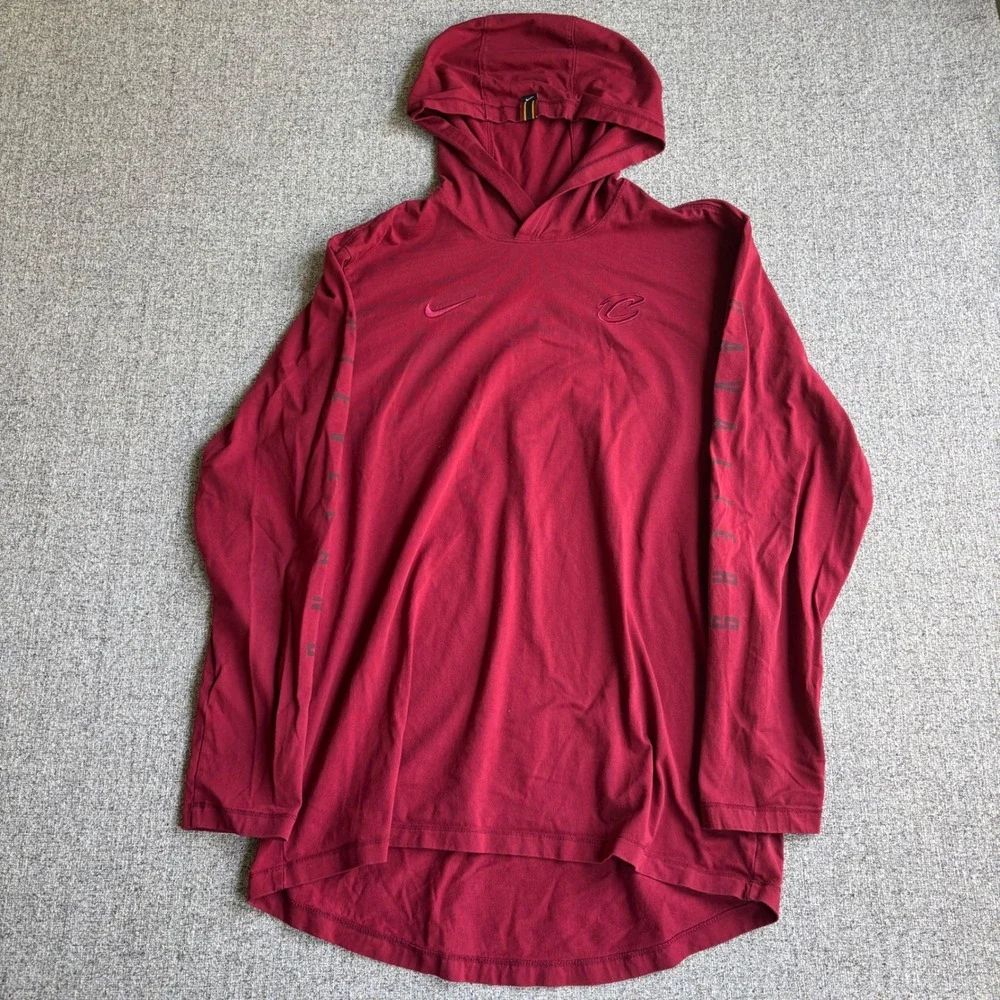 Nike Hoodie Mens Large Red Cleveland Cavaliers NBA The Nike Tee Long Sleeve Logo